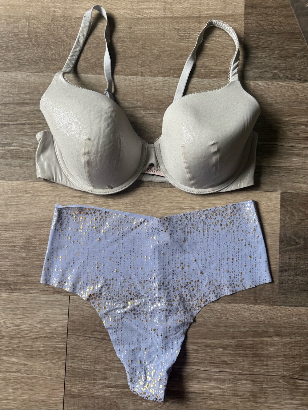 Victoria's Secret T-Shirt Bra with Pale Lavender Gold-Accent Thong